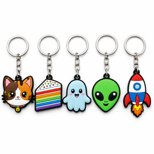Porte-clés en silicone souple personnalisé, fabriqué en usine certifiée, avec logo 3D en PVC pour la promotion - Product Image 1