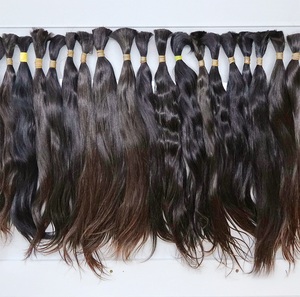 Perruque Kosher juive en cheveux brésiliens, à pointes à simple trame et avec extension de tissage - Product Image 4
