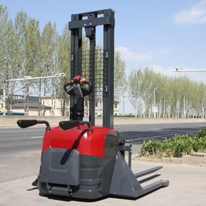 Nuevo Tipo de Apilador Hidráulico de China, Mini Montacargas Apilador de Palés de 1.6-2 Toneladas, Montacargas Eléctricos FANYU CDD20 4WD - Product Image 3