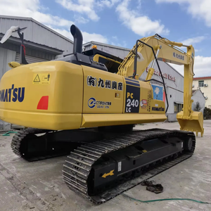 Excavadora Usada Komatsu PC240LC de Japón, Duradera y Eficiente, con Pocas Horas de Trabajo, Capacidad de 24000 kg, Motor, Caja de Cambios/PLC, Bomba, Rodamientos - Product Image 2