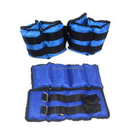 Sacs de frappe lourds personnalisables en sable de fer pur de haute qualité, bleus et rouges, avec poids pour chevilles et poignets, et sangles pour leggings