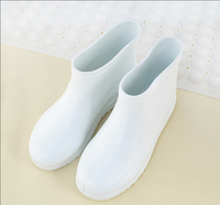 Bottes de pluie basses blanches pour hommes avec doublure en maille imperméable antidérapante et semelle intérieure en EVA pour le travail estival en cuisine, en usine alimentaire et dans les restaurants