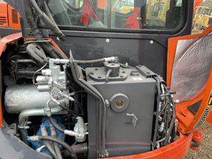รถขุดขนาดเล็ก Kubota U35 3.5 ตัน นำเข้าจากญี่ปุ่น สภาพดี ชั่วโมงการทำงานต่ำ ได้รับการรับรอง EMC พร้อมหัวเจาะ - Product Image 4