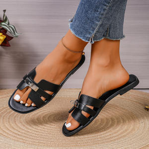 2025 estate nuovi <span class=keywords><strong>sandali</strong></span> Casual da spiaggia da donna comodi con fibbia in metallo per pantofole moda - Product Image 2