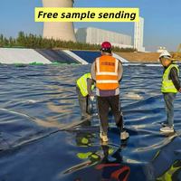 Geomembrana de HDPE Anti-UV en Rollo, Anchos Estándar para una Instalación Eficiente en Piscifactorías y Proyectos de Estanques Grandes