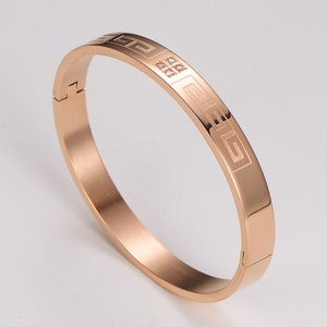 Fashionable and Simple Glossy Bracelet Women's Unique Buckle Bracelet Elegant Wristband Exquisite <strong>Stainless</strong> <strong>Steel</strong> <strong>Jewelry</strong> - Product Image 3