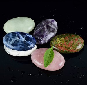 Pietra di palma di quarzo rosa ovale, pietra di mediazione lucidata tasca preoccupazione cristallo di guarigione <span class=keywords><strong>per</strong></span> la terapia geometria di bilanciamento <span class=keywords><strong>Chakra</strong></span> - Product Image 4