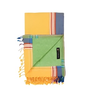 Serviette Kikoy multicolore en coton, paréo de plage à rayures, tissu léger tissé, absorbant, fait main, serviette de bain de voyage, idéale pour les centres de villégiature - Product Image 1