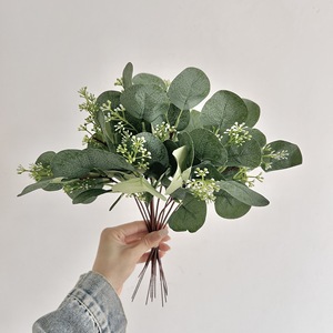 Hojas de Eucalipto Artificiales, Flores de Seda de Alta Simulación, Decoración para Interiores y Exteriores, Bodas y Hogar - Product Image 1