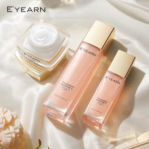 Ensemble de soins de la peau à base d'extraits de plantes OEM Herbal Nectar, naturel et végétalien, avec tonique, sérum, crème pour le visage, système de soin du visage anti-âge en 3 étapes - Product Image 1