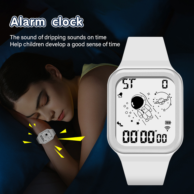 Low Price Wholesale Children's Digital Watches Fashion Sports Watches Manufacturer China Kids Astronaut Watches