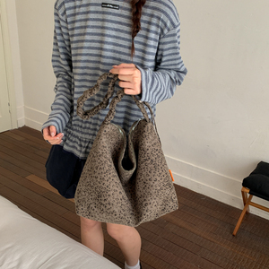 Sac à bandoulière chic léopard pour femme, sac hobo grande capacité avec sangle froncée pour le quotidien et le streetwear - Product Image 5
