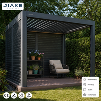 Pergola bioclimatique Jiake avec écran d'intimité extérieur et revêtement PVDF pour jardin isolé, coin de jardin, espace de loisirs, gazebo
