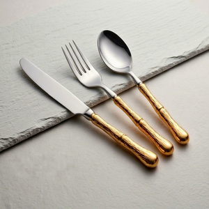 Juego de cubiertos de acero inoxidable Bamboo Gold con mangos dorados, pulido espejo, resistente al óxido, artículo de lujo para bodas, hoteles y resorts. - Product Image 1
