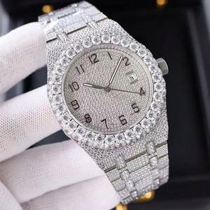 Montre de luxe pour homme en acier inoxydable doré avec chiffres arabes, entièrement sertie de diamants, zircon et moissanite - Product Image 1