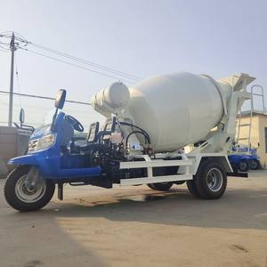 Nuevo vehículo de transporte de combustible diésel 2,6 M3 con transmisión manual Camión mezclador de concreto pequeño - Product Image 1