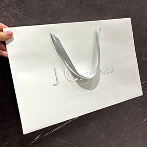 Sacs en papier à prix de gros pour petites entreprises, sacs cadeaux bon marché avec votre propre logo - Product Image 4