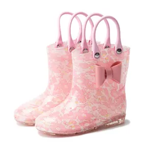 Botas de lluvia con lazo para niños, zapatos a prueba de agua con estampado bonito de alta calidad, de goma natural