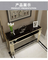 Table console étroite de luxe moderne en acier inoxydable doré avec plateau en verre et pierre frittée pour salon, entrée, villa, hôtel
