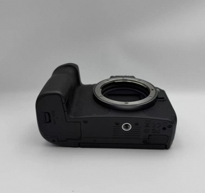 กล้องฟูลเฟรม 30.3MP + เมาท์ RF — EOS R คือเรื่องราวแห่งการเป็นต้นแบบของกล้องมิเรอร์เลส! - Product Image 3