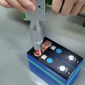 1200w מכונת ריתוך לייזר סיב כף יד מקורר לייזר המיועד ריתוך סוללות ליתיום - Product Image 5