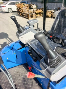 Mini Escavatore da 2 Tonnellate con Benna a Pollice, Approvato CE, Piccolo Escavatore Cingolato per UE/USA - Product Image 4