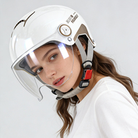 Casque de moto électrique en gros directement de l'usine, casque de sécurité unisexe 3/4 ouvert pour scooter et cyclomoteur, toutes saisons
