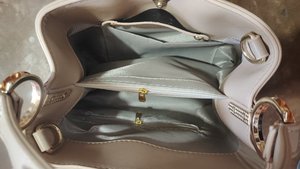 <span class=keywords><strong>Sac</strong></span> à bandoulière en cuir PU pour <span class=keywords><strong>femme</strong></span> - Sacs à main tendance avec bandoulière amovible pour les trajets quotidiens et plusieurs options <span class=keywords><strong>de</strong></span> portage - Product Image 6