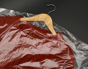 Bolsa de ropa de plástico transparente personalizada a precio barato en rollo para empacar trajes ropa puede personalizarse - Product Image 4