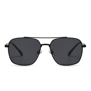 Lunettes de soleil aviateur pour hommes, monture en métal, verres polarisés UV400 TAC, noires, pour la conduite, visage large - Product Image 4
