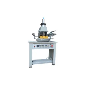 Auto Foil Feeding Creasing and Embossing Hot Stamping Machine for Plastic Goods