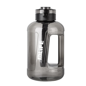 Logo personnalisé sans BPA 2L pour <span class=keywords><strong>Shaker</strong></span> Bottle 20oz Gym Protein <span class=keywords><strong>Shaker</strong></span> pour Camping Eau bouillante Applicable - Product Image 3