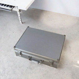 Goedkope Prijs Voorraad Beschikbaar Snelle Verzending Oem Odm Aanpasbare Vierkante Aluminium Koffer Aktetas Gereedschapskoffer Ip68 Stofbestendig - Product Image 3