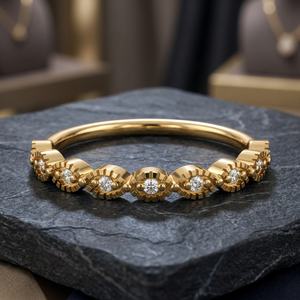Bague de fiançailles classique en or jaune pour femme, sertie de diamants taille brillant ronde, couleur G, pierre naturelle - Product Image 2