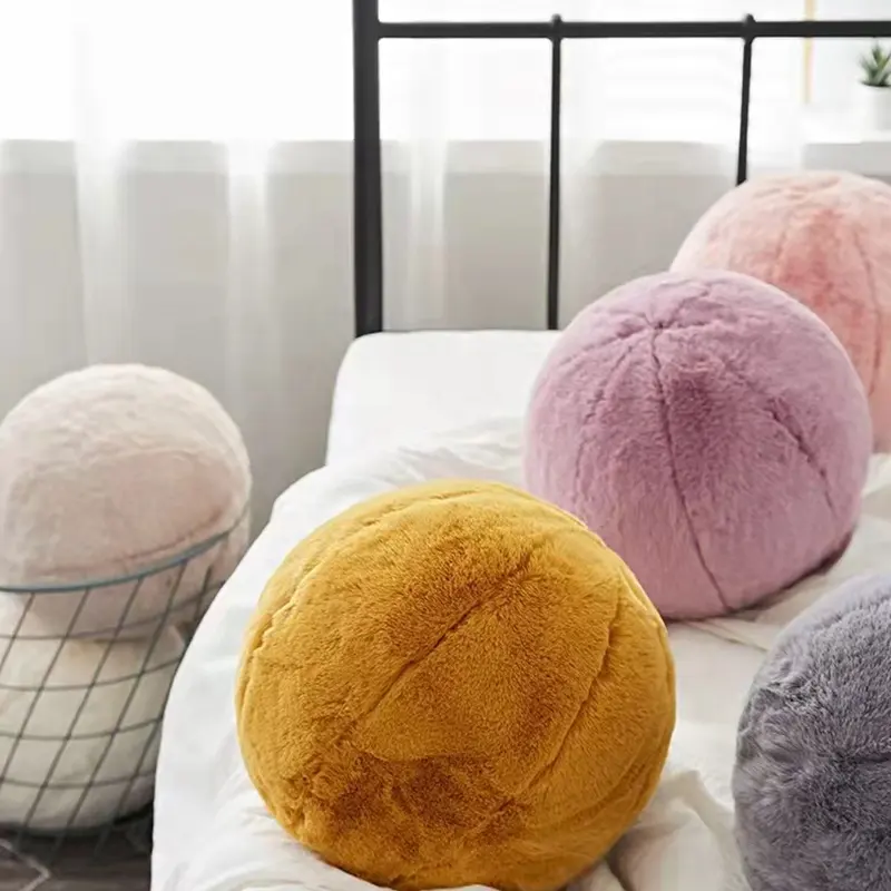 Travesseiro de almofada em forma de bola, confortável, moderno, coelho macio, pele falsa, decorativo, travesseiro de jogar