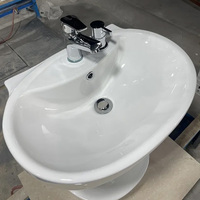 Robinet à trou unique pour évier d'ablution tout-en-un, spécialement conçu pour les rituels musulmans Wudu, salle de bain avec égouttoir urinoir