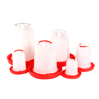 Abreuvoir automatique multi-tailles de haute qualité pour volailles, bols d'abreuvement durables en plastique pour poulets, équipement d'alimentation pour fermes et poulaillers.