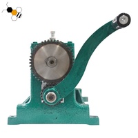 Machine manuelle d'embossage de fond de teint en cire d'abeille rouleau d'estampage à la cire d'abeille pour l'apiculture