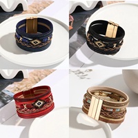 Bracelet manchette large en cuir multi-couches style bohème pour femme, motif œil perlé, avec fermoir magnétique
