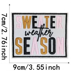 แผ่นปักลายหัวใจสีดำชมพูลายตารางหมากรุก พร้อมคำว่า Loud and Proud สำหรับตกแต่งเสื้อคลุมและหมวกกลางแจ้ง - Product Image 3