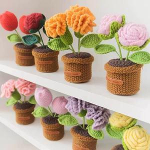 Meilleures ventes de Noël 2026 : Mini fleur d'œillet en crochet fait main mignonne avec pot pour la décoration de la maison - Product Image 3
