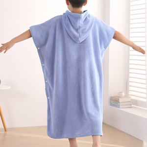 Serviette <span class=keywords><strong>de</strong></span> <span class=keywords><strong>bain</strong></span> à capuche tête d'ours <span class=keywords><strong>de</strong></span> dessin animé mignon polaire en flanelle douce pour les enfants pour un usage domestique peignoir <span class=keywords><strong>Cape</strong></span> à séchage rapide multifonctionnel - Product Image 3