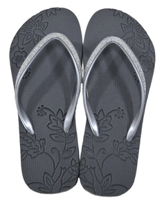 Sparkling Strap Embossed Pe Sole Plain Slippers Wedding <strong>Flip</strong> <strong>Flops</strong> <strong>White</strong> - Product Image 1