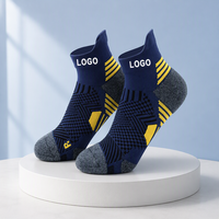 Chaussettes de course unisexes 3D à la mode, tricotées, antibactériennes, à séchage rapide, fonctionnelles pour l'extérieur, évacuant l'humidité, chaussettes de sport