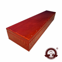 Ataúd Funerario de Estilo Europeo Rojo-Marrón de Alto Brillo con Patrón de Relieve en Forma de Corazón Simétrico Continuo y Borde Recto Cúbico