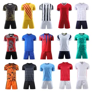 China Manufacture Custom Sublimated Football Kits Soccer Jersey Mens