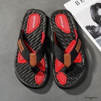 Tongs d'été tendance pour hommes, antidérapantes, à semelle souple en caoutchouc, chaussures de plage décontractées, inspirées des célébrités d'Internet, pantoufles de sport d'extérieur