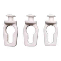 Crochet simple moderne blanc en plastique de haute qualité pour rideau à plis ondulés (S-Wave) – Accessoire pour rail de rideau ondulé