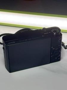 Appareil photo numérique compact Sony RX100 Mark VII d'occasion, 20,1 MP, capteur empilé de 1 pouce, zoom 8x, vidéo 4K, bon état, prêt à être expédié - Product Image 5