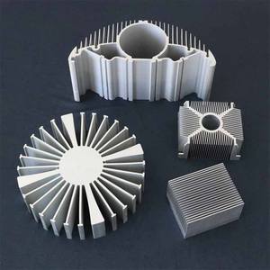 Dissipateur thermique en alliage d'aluminium extrudé 150 mm x 100 mm x 15 mm avec services de pliage et de découpe pour applications de mémoire RAM et de lampes - Product Image 6
